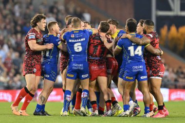 30 Ağustos 2024 'te Leigh Spor Köyü' nde oynanan Betfred Süper Lig 24. Maçı 'nda Leigh Leopards ve Warrington Wolves maçında iki takım kavga ederken sinirler gerildi.