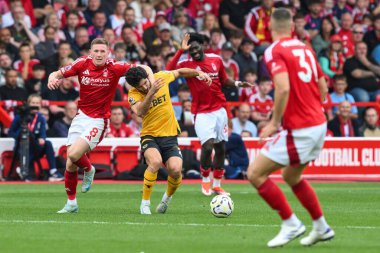 Wolverhampton Wanderers 'dan Toti Gomes, Nottingham Ormanı' ndan Elliot Anderson 'a karşı Premier League maçı sırasında Nottingham Ormanı' ndan Wolverhampton Wanderers 'a karşı 31 Ağustos 2024' te Nottingham, İngiltere 'de faul yaptı.