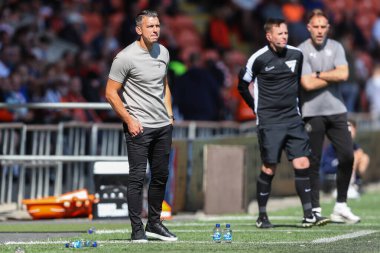 Wycombe Wanderers 'ın Matthew Bloomfield teknik direktörü Sky Bet 1 karşılaşmasında Blackpool Wycombe Wanderers' a karşı 31 Ağustos 2024 'te Bloomfield Road, Blackpool' da