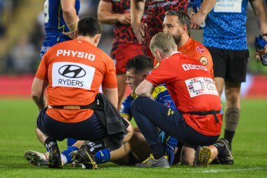 Warrington Wolves takımından Josh Thewlis, 30 Ağustos 2024 'te Leigh Spor Köyü' nde oynanan Betfred Süper Lig 24. Raundunda Leigh Leopards ve Warrington Wolves maçında tedavi gördü.