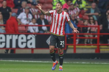 Sheffield United takımının oyuncusu Vinicius Souza, 1 Eylül 2024 'te Sheffield United' a karşı Bramall Lane, Sheffield, İngiltere 'de oynanan maçta tepki gösterdi.