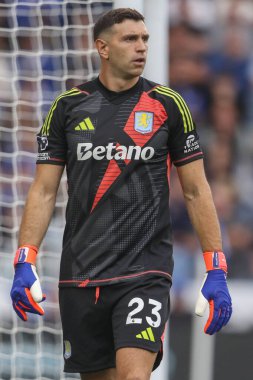 Aston Villa 'dan Emiliano Martnez Premier Lig karşılaşmasında Leicester City, King Power Stadyumu' nda Aston Villa 'ya karşı, 31 Ağustos 2024