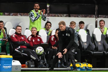 Newcastle United 'ın teknik direktörü Eddie Howe Premier Lig maçı sırasında Newcastle United ile Tottenham Hotspur' a karşı St. James 's Park, Newcastle, 1 Eylül 2024
