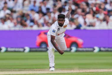 Sri Lanka 'dan Asitha Fernando, İngiltere - Sri Lanka 2. Rothesay Deneme Maçı 3.