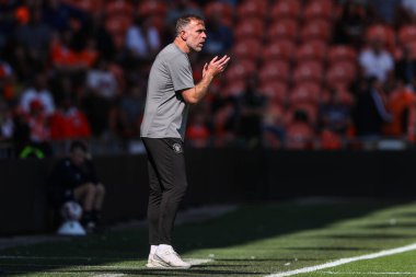 Richard Keogh, Blackpool 'un geçici teknik direktörü. 31 Ağustos 2024' te Bloomfield Road, Blackpool 'da Blackpool-Wycombe Wanderers maçında.