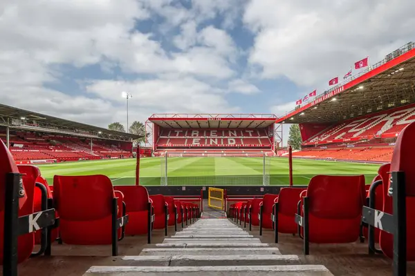 The City Ground, Nottingham Ormanı 'nın genel görünümü, Premier League maçı sırasında Nottingham Forest, Wolverhampton Wanderers' a karşı 31 Ağustos 2024, Nottingham, İngiltere