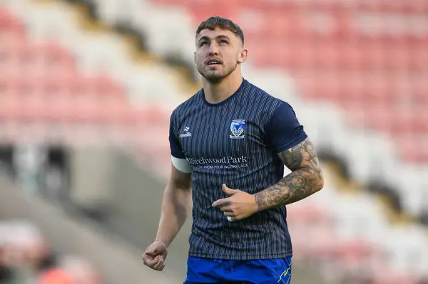 stock image Sam Powell of Warrington Wolves during pre match warm up ahead of the Betfred Super League Round 24 match Leigh Leopards vs Warrington Wolves at Leigh Sports Village, Leigh, United Kingdom, 30th August 2024