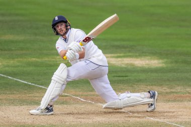 İngiltere 'den Joe Root, İngiltere' ye karşı Sri Lanka 2. Rothesay Deneme Maçı 3.