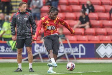 Maç öncesi ısınma oturumunda Watford 'dan Tom Dele-Bashiru, 1 Eylül 202' de Bramall Lane, Sheffield, İngiltere 'de Sheffield United' a karşı Watford maçında