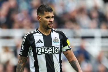 Newcastle United 'dan Bruno Guimares Premier Lig maçı sırasında 1 Eylül 2024' te St. James 's Park, Newcastle' da Tottenham Hotspur 'a karşı Newcastle United