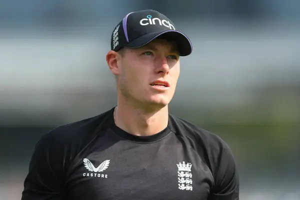 stock image Matthew Potts of England warms up prior to the England v Sri Lanka 2nd Rothesay Test Match Day 4 at Lords, London, United Kingdom, 1st September 2024