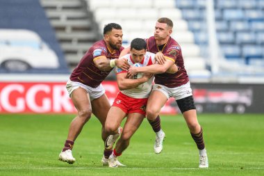 Huddersfield Giants 'tan Olly Russell ve Huddersfield Giants' tan Esan Marsters, Betfred Süper Lig 24. Raundu 'nda Huddersfield Giants' a karşı St Helens 'in John Smith Stadyumu, Huddersfield, İngiltere' de oynadığı John Smith Stadyumu 'nda oynadıkları karşılaşmada St. Helens' a karşı oynadılar.,