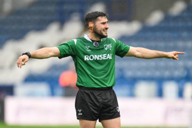 Hakem Aaron Moore, Betfred Süper Lig 24. Raundunda Huddersfield Giants ile St Helens maçında John Smith Stadyumu, Huddersfield, Birleşik Krallık, 1 Eylül 2024