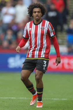 Sheffield United takımından Sam McCallum 1 Eylül 2024 'te Sheffield United' a karşı Bramall Lane, Sheffield, İngiltere 'de oynanan maçta