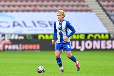 Wigan Athletic takımından Matt Smith Bristol Street Motors Kupası 'nda Wigan Athletic Morecambe' ye karşı DW Stadyumu, Wigan, İngiltere, 3 Eylül 2024