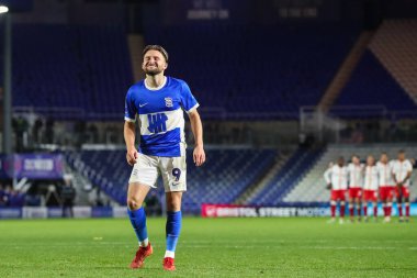 Birmingham City 'den Alfie May, Bristol Street Motors Kupası' nın 3 Eylül 2024 'te St. Andrew' s @ Knighthead Park, Birmingham, İngiltere 'de Birmingham City - Walsall maçında penaltı atışının ardından takımının kaybetmesine tepki gösterdi.