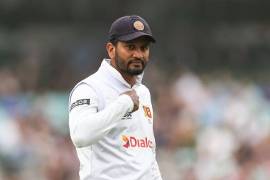 3. Rothesay Deneme Maçı 'nda Sri Lanka' dan Dimuth Karunaratne, 6 Eylül 2024 'te Kia Oval, Londra' da İngiltere ile Sri Lanka arasındaki karşılaşma sırasında