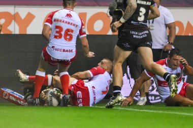 Wigan Warriors takımından Abbas Miski, 6 Eylül 2024 'te Wigan Warriors vs Hull KR' a karşı oynanan Betfred Süper Lig 25.
