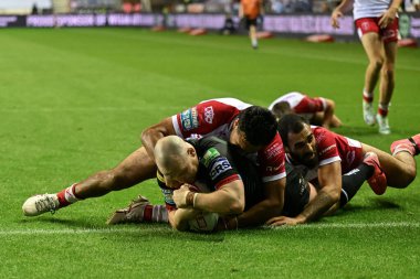 Wigan Warriors takımından Liam Marshall, 6 Eylül 2024 'te Wigan Warriors' un oynadığı The Brick Community Stadyumu 'nda oynanan 25.