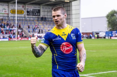 Warrington Wolves 'tan John Bateman, 7 Eylül 2024' te Warrington, İngiltere 'deki Halliwell Jones Stadyumu' nda oynanan 25.
