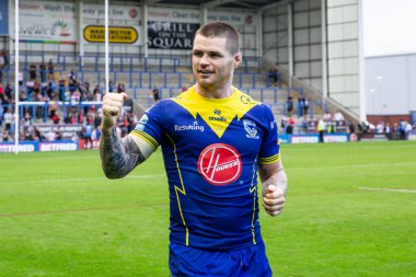 Warrington Wolves 'tan John Bateman, 7 Eylül 2024' te Warrington, İngiltere 'deki Halliwell Jones Stadyumu' nda oynanan 25.