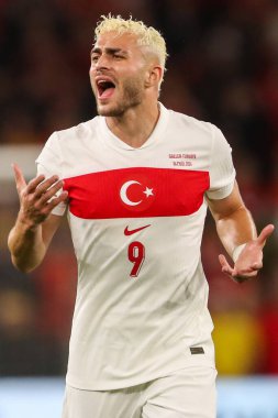 Trkiye 'den Bar Alper Ymaz, 6 Eylül 2024' te Cardiff City Stadyumu 'nda UEFA Uluslar Ligi - 4. Lig - Galler - Türkiye maçı sırasında tepki gösterdi.