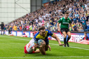 Warrington Wolves takımından Matty Ashton 7 Eylül 2024 'te Warrington Jones Stadyumu' nda oynanan 25. Warrington Wolves-St Helens maçında skoru 4-2 yaptı.