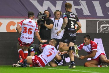 Wigan Warriors takımından Abbas Miski, 6 Eylül 2024 'te Wigan Warriors vs Hull KR' a karşı oynanan Betfred Süper Lig 25.