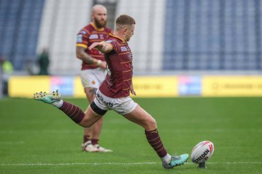 Huddersfield Giants takımından Olly Russell, 8 Eylül 2024 'te John Smith' in Stadyumu 'nda oynanan 25. Huddersfield Giants maçında penaltı aldı.
