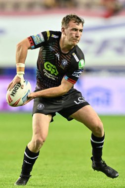 Jake Wardle of Wigan Warriors looks for a pass during the Betfred Super League Round 25 match Wigan Warriors vs Hull KR at The Brick Community Stadium, Wigan, United Kingdom, 6th September 2024 clipart