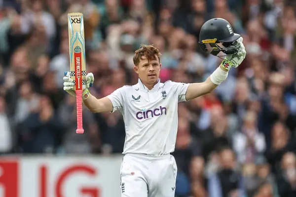 stock image Ollie Pope of England celebrates his century (100 runs) during the 3rd Rothesay Test Match Day One England v Sri Lanka at The Kia Oval, London, United Kingdom, 6th September 2024