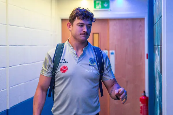 stock image Jordan Crowther of Warrington Wolves arrives ahead of the Betfred Super League Round 25 match Warrington Wolves vs St Helens at Halliwell Jones Stadium, Warrington, United Kingdom, 7th September 2024