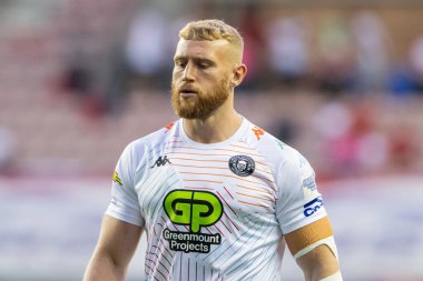 Wigan Warriors takımından Luke Thompson, 6 Eylül 2024 'te İngiltere' nin Wigan kentinde oynanan Wigan Warriors vs Hull KR maçında Betfred Süper Lig karşılaşmasının öncesinde ısınıyor.