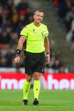 UEFA Uluslar Ligi sırasında hakem Morten Krogh - B Grubu 2. İngiltere-Finlandiya maçı Wembley Stadyumu, Londra, Birleşik Krallık, 10 Eylül 2024