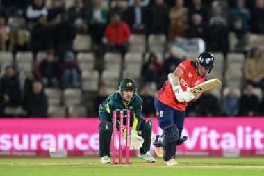 İngiltere 'den Sam Curran, 11 Eylül 2024' te The Utilita Bowl, Southampton, İngiltere 'de oynanan IT20 Serisi maçında bir koşu yaptı.