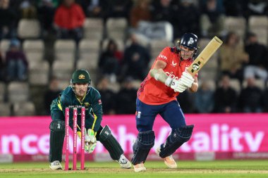 İngiltere 'den Sam Curran, 11 Eylül 2024' te The Utilita Bowl, Southampton, İngiltere 'de oynanan IT20 Serisi maçında iki koşu yaptı.