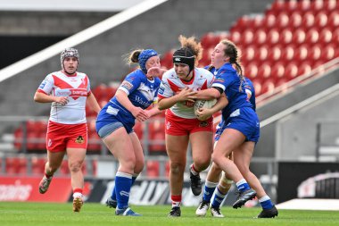 St. Helens 'li Megan Williams, 13 Eylül 2024' te St Helens Kadınlar Süper Ligi 'nde St. Barrow Raiders Bayanlar' a karşı oynanan St.Helens Stadyumu 'nda sakatlandı.