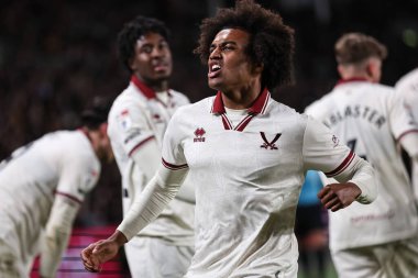 Sheffield United takımından Sam McCallum, 13 Eylül 2024 'te MKM Stadyumu' nda Hull City ile Sheffield United arasındaki Sky Bet Şampiyonası maçında 0-2 'lik galibiyetini kutluyor.