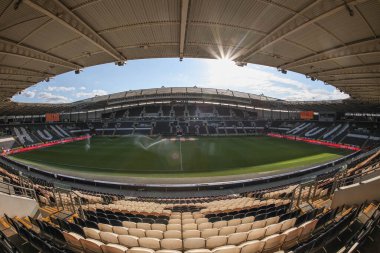 13 Eylül 2024 'te MKM Stadyumu' nda Hull City, Sheffield United 'a karşı oynanan Sky Bet Şampiyonası maçında MKM Stadyumu' nun genel görüntüsü.