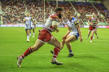 Wigan Warriors takımından Abbas Miski, 13 Eylül 2024 'te Wigan Warriors ve Leeds Rhinos' un oynadığı The Brick Community Stadyumu 'nda oynanan 26.