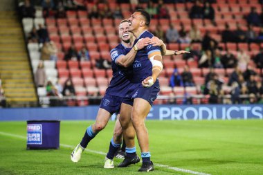 Hull KR 'dan Sauaso Sue, 13 Eylül 2024' te Leigh Spor Köyü 'nde oynanan Betfred Süper Lig 26. Raundda Leigh Leopards vs Hull KR maçında 0-14' lük galibiyetini kutluyor.