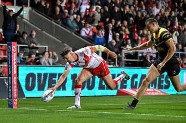 St. Helens takımından Tommy Makinson, Betfred Süper Lig 26. Raundda St Helens - Castleford Tigers maçında St Helens - All Wicked Stadyumu, St Helens, Birleşik Krallık, 13 Eylül 2024