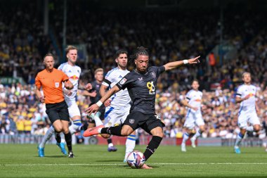 Burnley 'den Luca Koleosho, 14 Eylül 2024' te Leeds Road, Leeds, İngiltere 'de oynanan Sky Bet Şampiyonası maçında Burnley' e 0-1 kazandıracak bir gol attı.