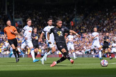 Burnley 'den Luca Koleosho, 14 Eylül 2024' te Leeds Road, Leeds, İngiltere 'de oynanan Sky Bet Şampiyonası maçında Burnley' e 0-1 kazandıracak bir gol attı.