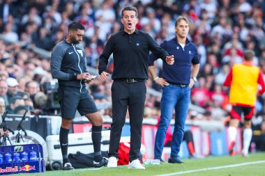 Fulham Ligi 'nden Marco Silva 14 Eylül 2024' te Craven Cottage, Londra 'da oynanan Fulham-West Ham United maçında tepki gösterdi.