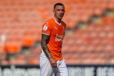 Blackpool 'dan Oliver Norburn, Sky Bet Ligi 1 maçı sırasında Blackpool - Exeter City maçı, Bloomfield Road, Blackpool, İngiltere, 14 Eylül 2024