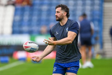 Warrington Wolves takımının Toby King 'i Betfred Süper Lig 26. Raundu öncesinde John Smith Stadyumu' nda Huddersfield Giants ve Warrington Wolves maçında ısındı.