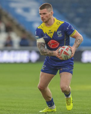 Warrington Wolves 'dan John Bateman Betfred Süper Lig 26. Raundda Huddersfield Giants' a karşı Warrington Wolves maçı sırasında John Smith 'in Stadyumu, Huddersfield, Birleşik Krallık, 14 Eylül 2024