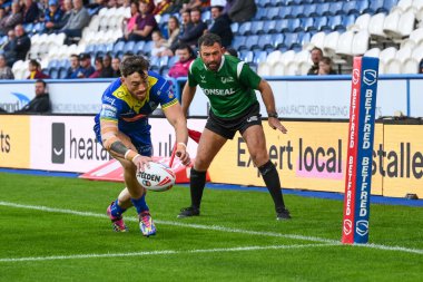 Warrington Wolves 'tan Matty Ashton Betfred Süper Lig 26. Raundda John Smith' in Stadyumu 'nda Huddersfield Giants' a karşı Warrington Wolves maçına gidiyor.