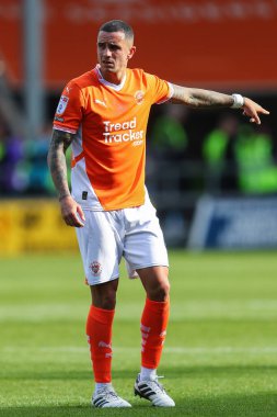 Blackpool 'dan Oliver Norburn, Sky Bet Ligi 1 maçı sırasında Blackpool - Exeter City maçı, Bloomfield Road, Blackpool, İngiltere, 14 Eylül 2024